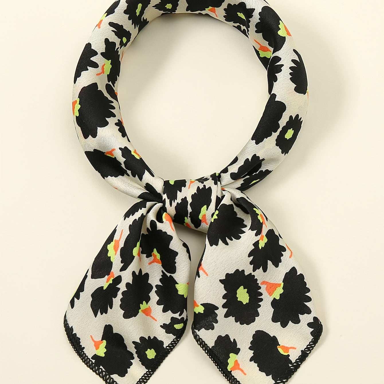 Small Square Scarf Casual Floral Print Headwrap Outdoor Windproof Neck Wrap