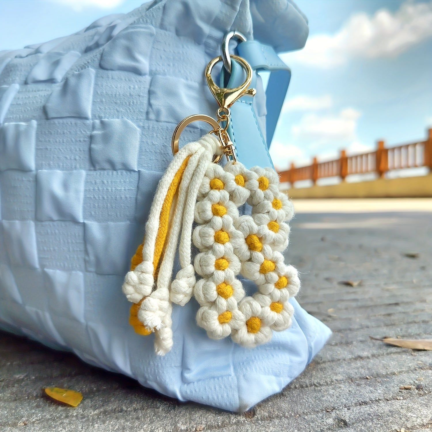 Yiflin Boho Initial Letter Keychain Daisy Car Key Keychain With Tassel