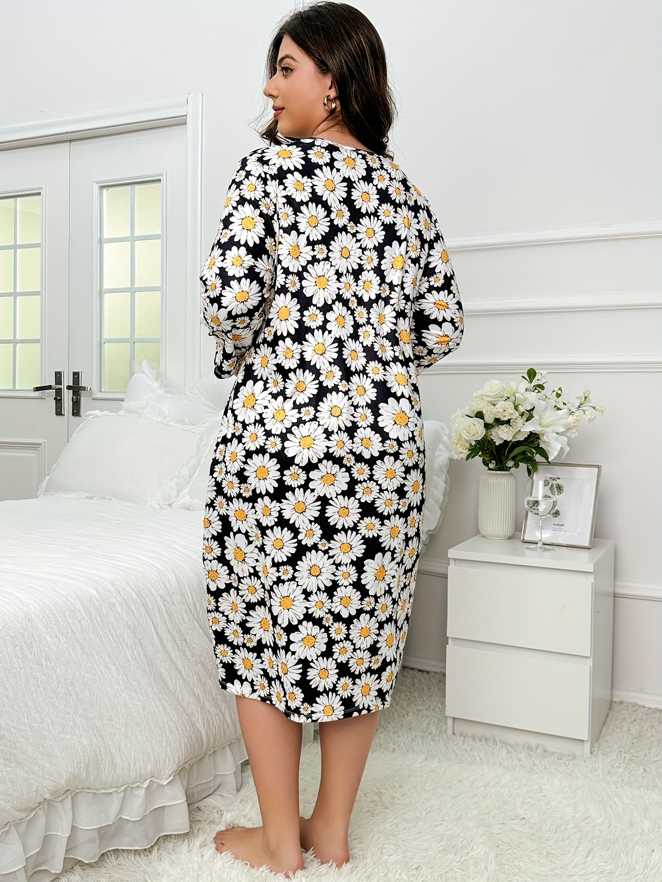 Nightdress Women's Plus Daisy Print Three Quarter Sleeve