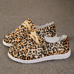Leopard Print Canvas Shoes Lightweight Low Top Lace Up Women's Walking Shoes