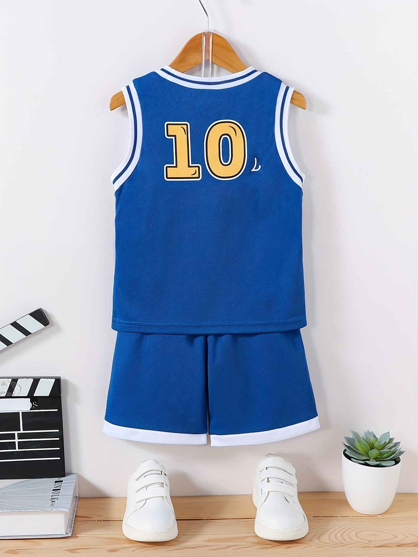 Boys Basketball Set Sleeveless Shirt and Shorts for Summer Training 10 Print