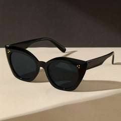 Cat Eye Sunglasses Rivet Anti Glare UV400