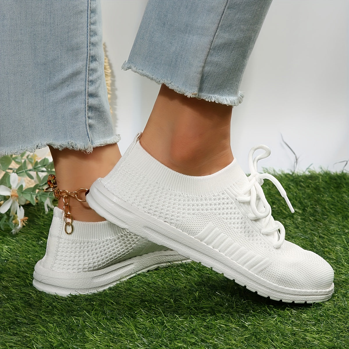 Women's Lightweight Mesh Sneakers Casual Lace Up Outdoor Shoes
