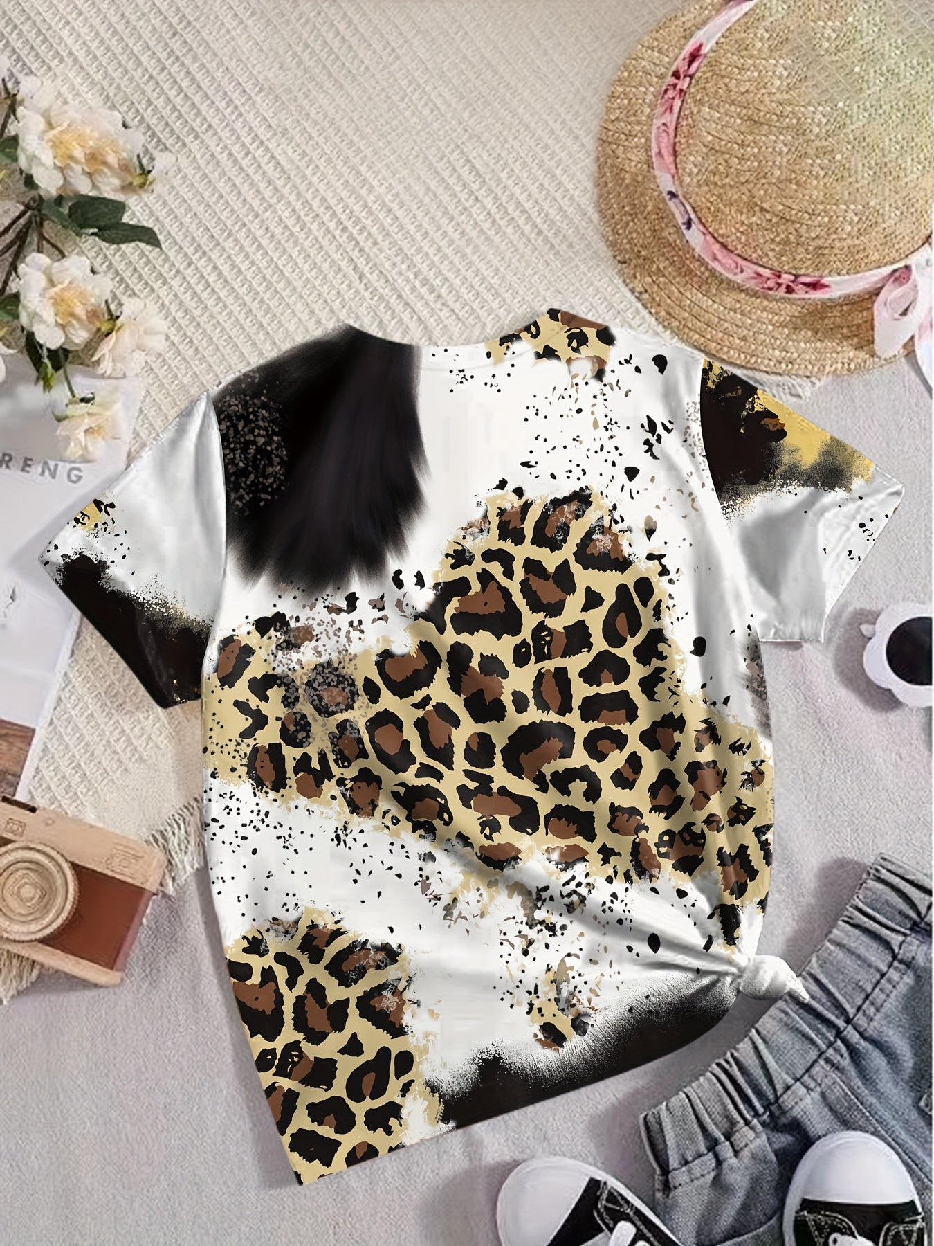 Train Station Print Short Sleeve T-shirt for Girls
