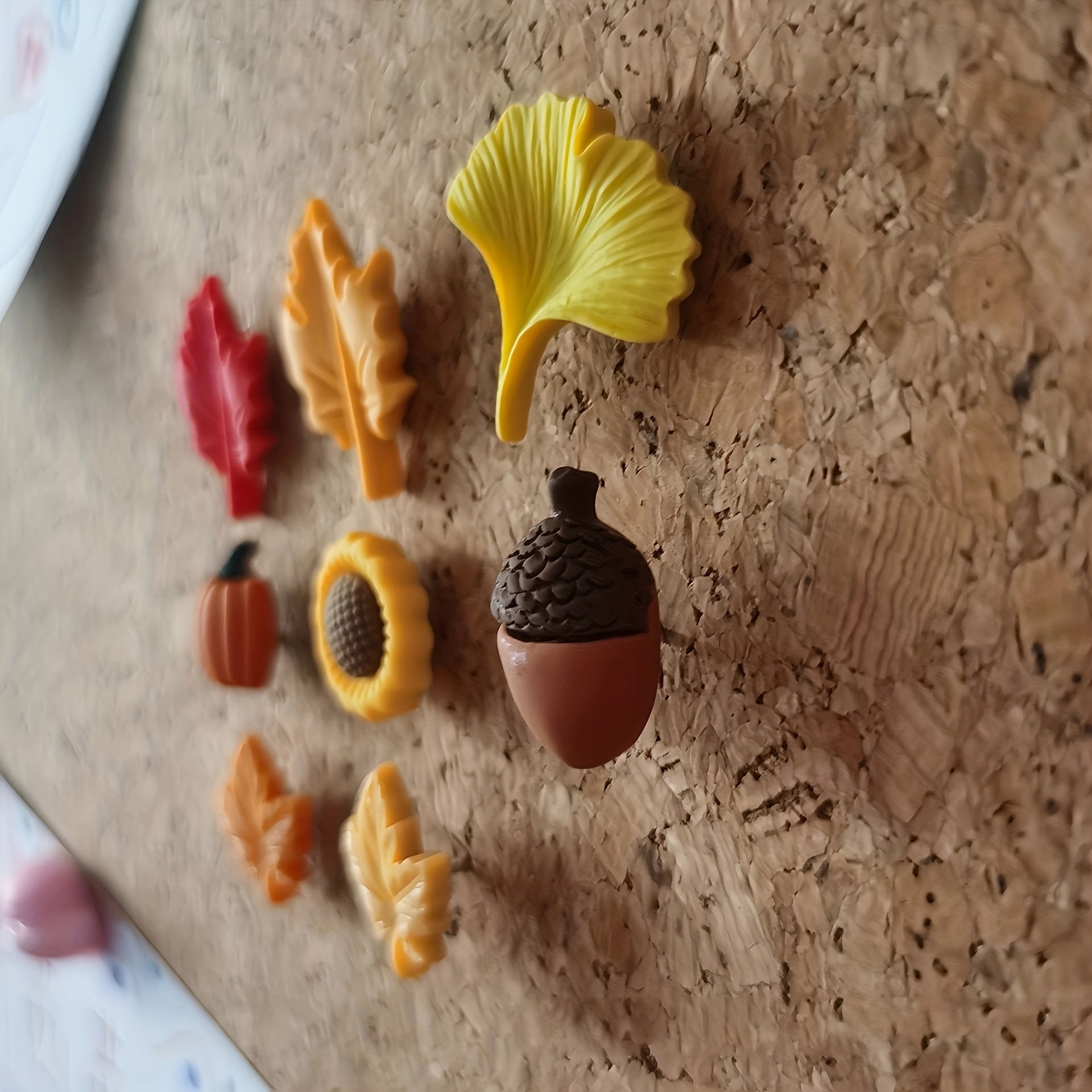 40pcs Autumn Push Pins Thanksgiving Decor Fall Leaves Ginkgo Pine Cones Sunflowe