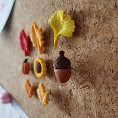 40pcs Autumn Push Pins Thanksgiving Decor Fall Leaves Ginkgo Pine Cones Sunflowe