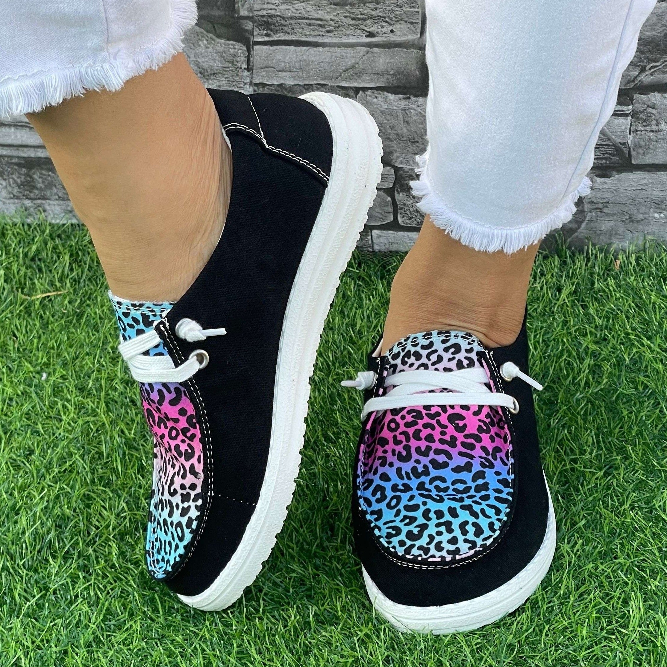 Leopard Pattern Flat Shoes Women's Casual Lightweight Soft Walking Shoes
