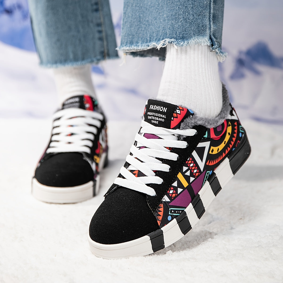 Lightweight Graphic Pattern Skate Shoes
