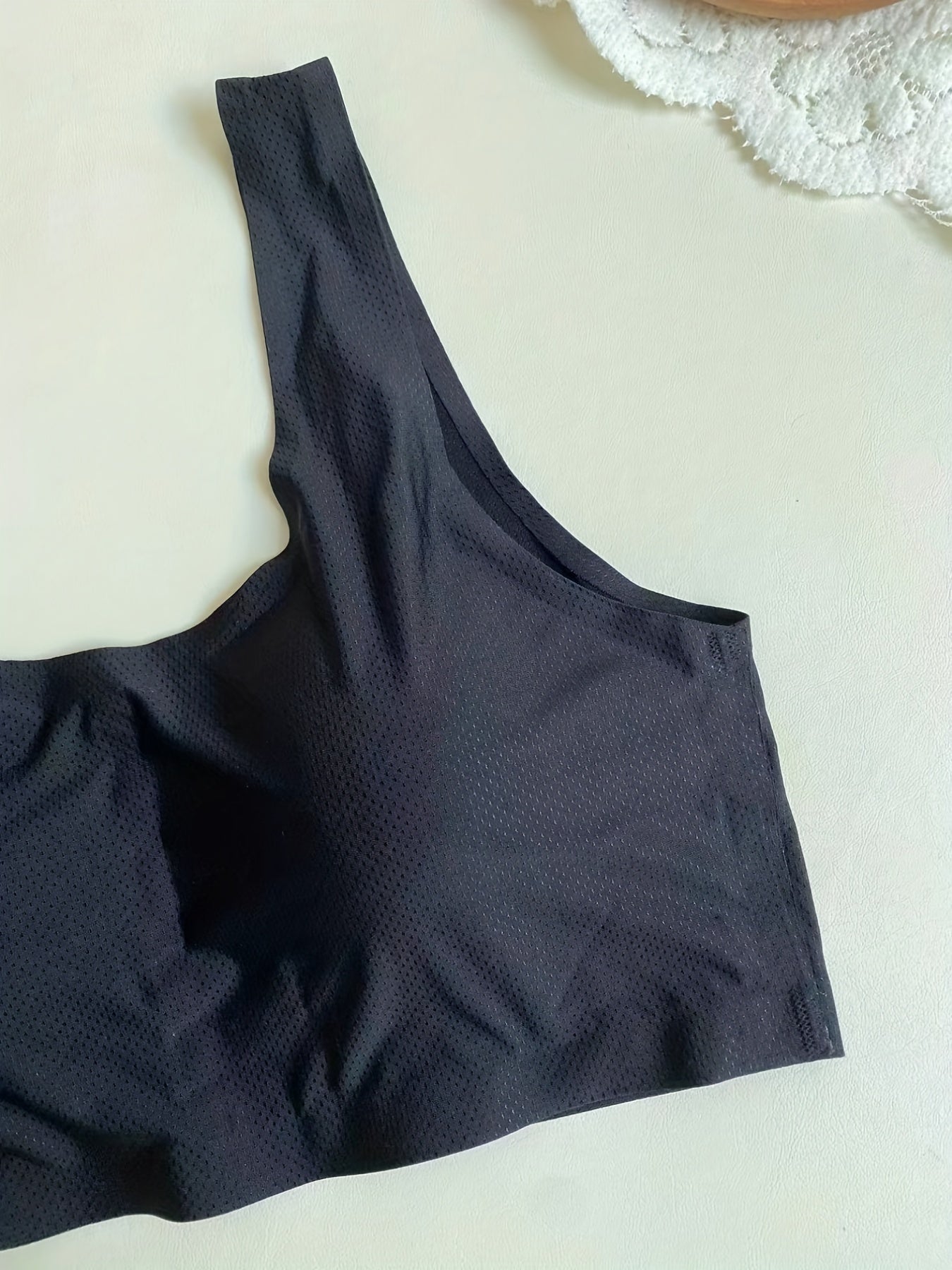 Sports Bra Solid Breathable Padded Round Neck Fitness Bra