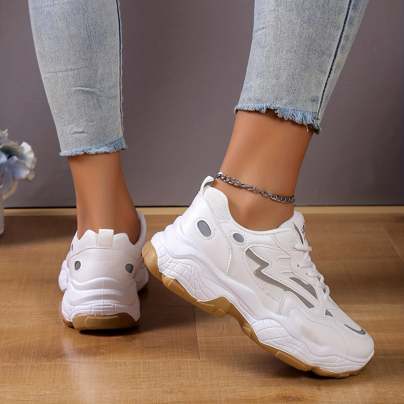 Women's Mesh Platform Sneakers Lace Up Outdoor Shoes Comfortable Low Top