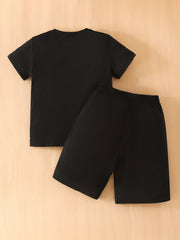 2pcs Boys Letter Graphic Spliced T Shirts & Track Shorts Set