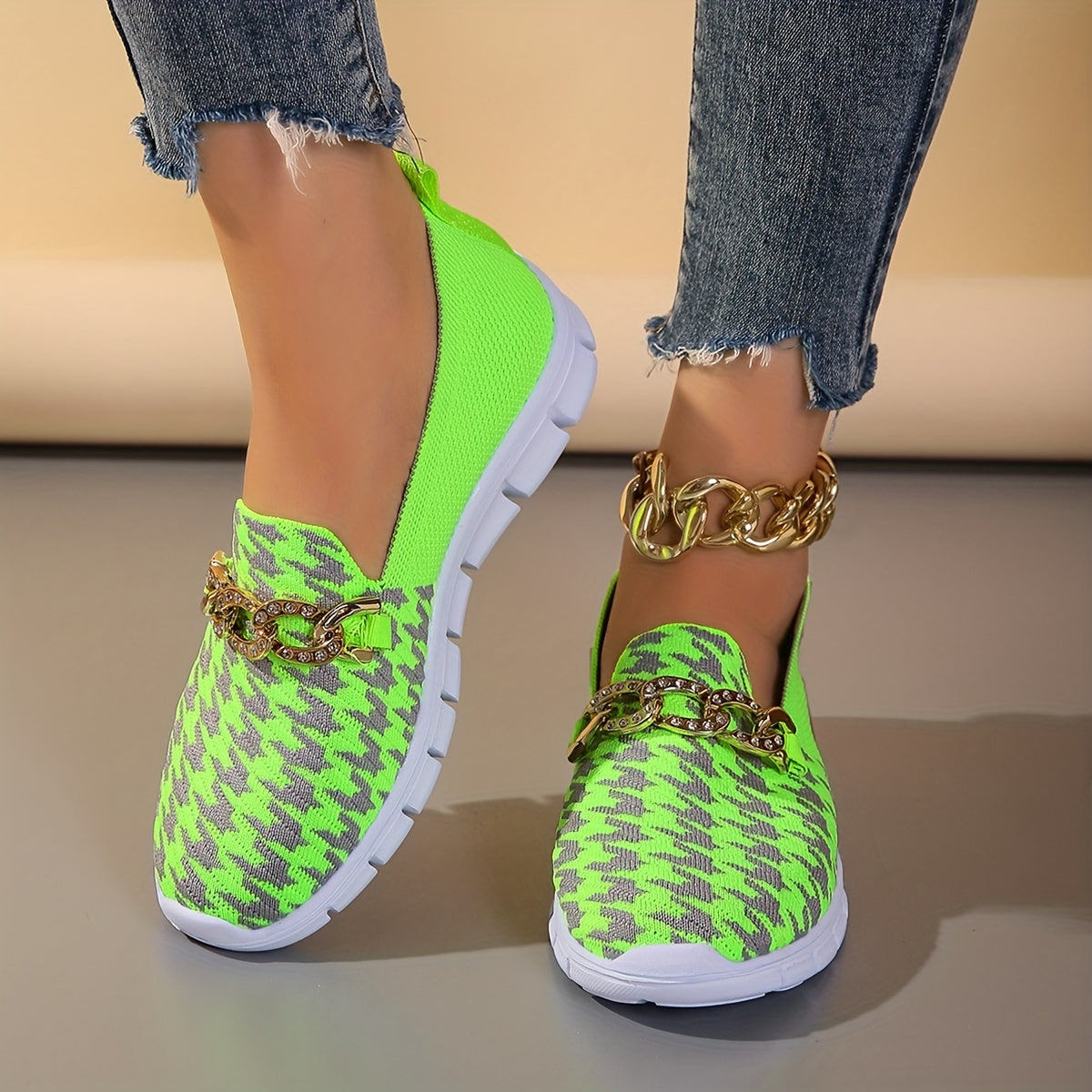 Women's Chain Decor Slip On Sneakers Lightweight Breathable Shoes