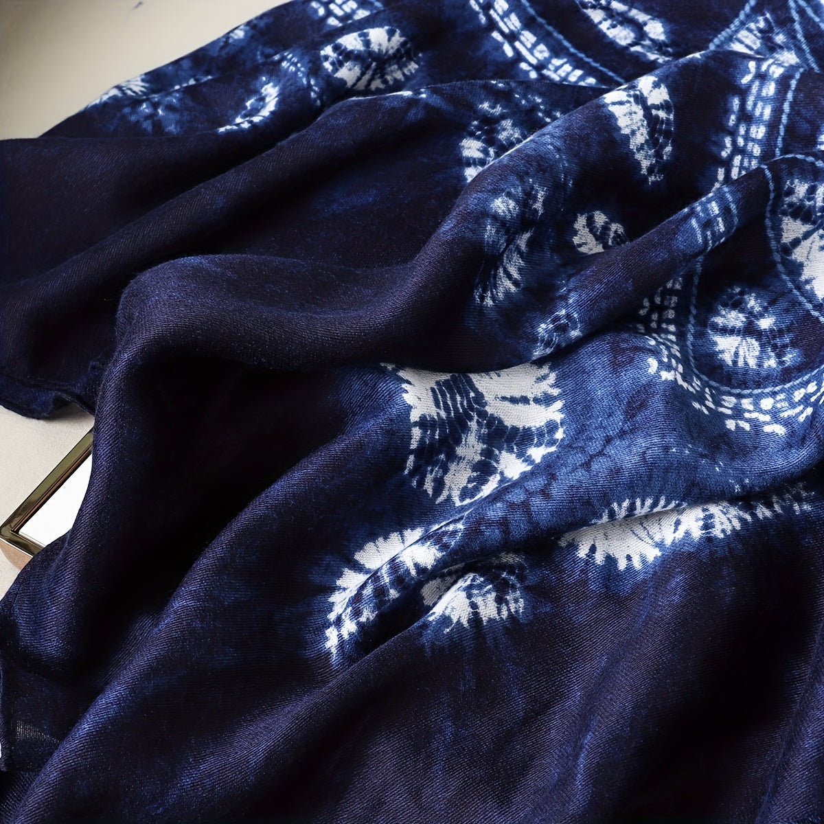 Vintage Warm Scarf Print Tassel Shawl for Autumn & Winter