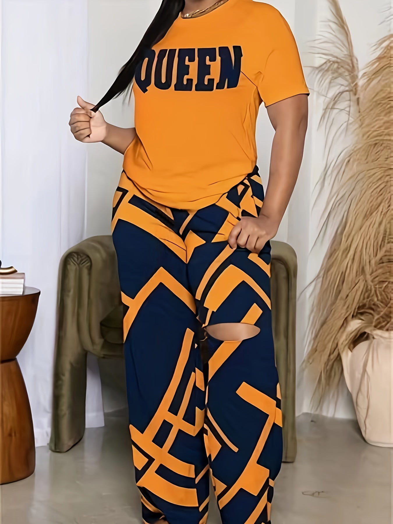 2pcs Queen Print Tee & Allover Print Wide Leg Pants Set Women's Clothing