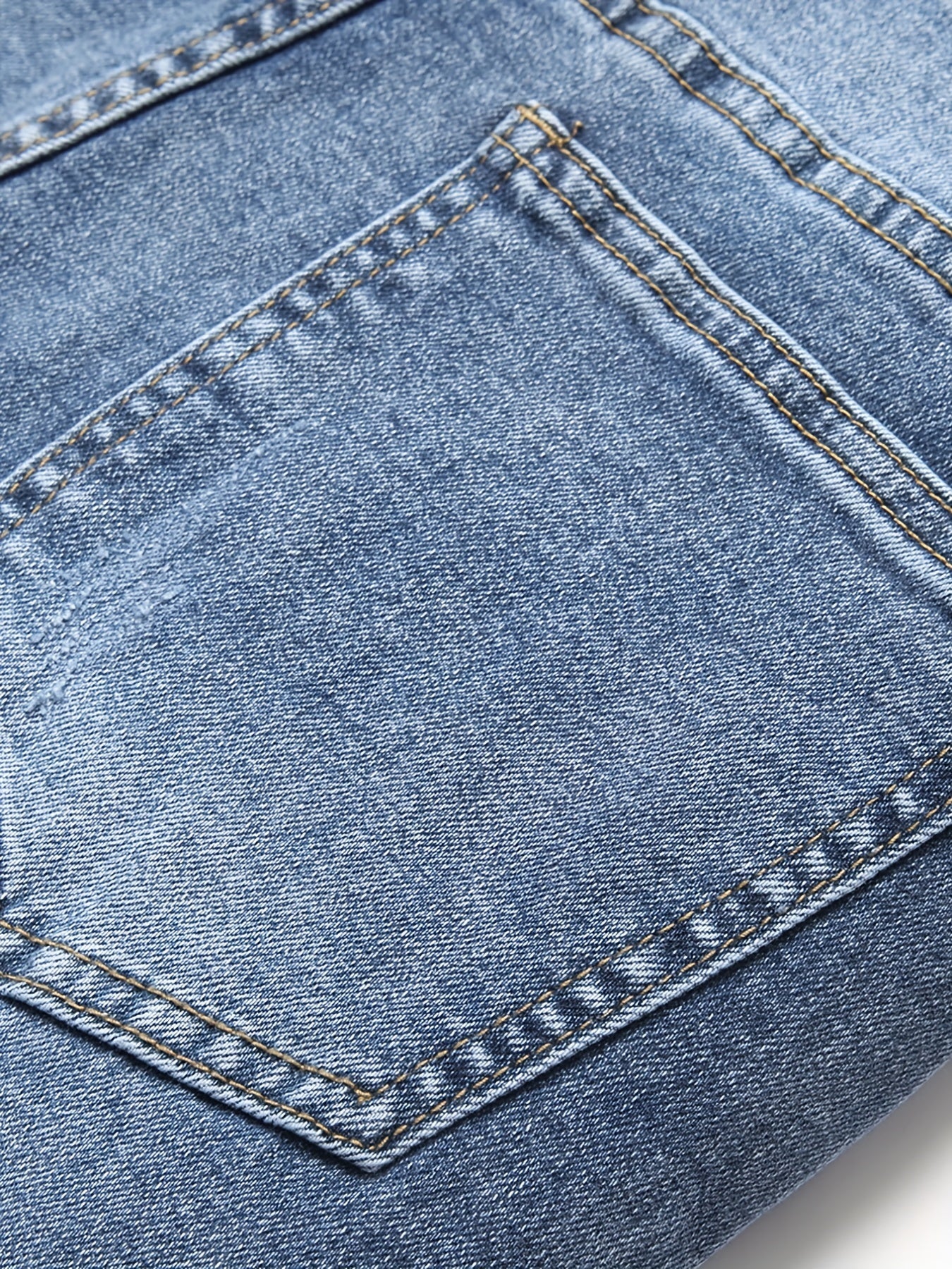 Men's Denim Jeans With Pockets