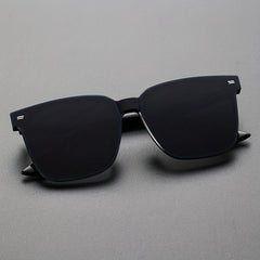 Men's Vintage Oval UV400 Sunglasses for All Seasons