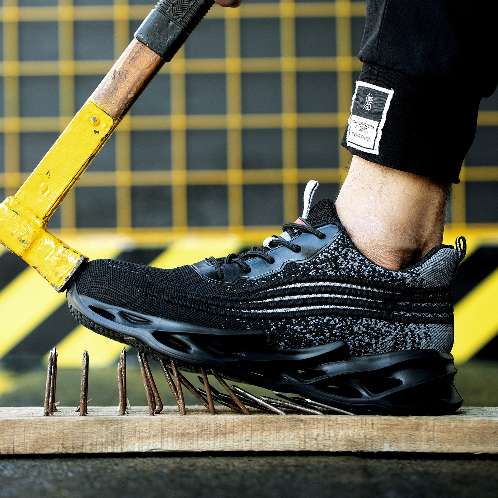 Steel Toe Stab Resistant Work Safety Shoes Breathable Comfortable Soft Sole