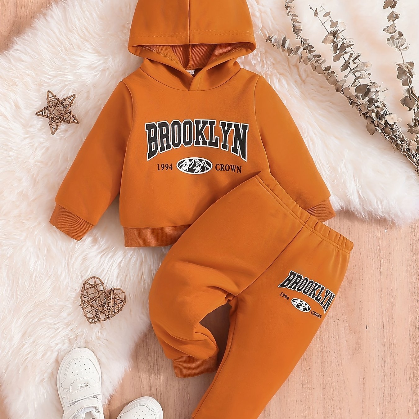 Baby Boy's Letter Graphic Sweatsuit Hoodie & Pants Set for Autumn/Winter