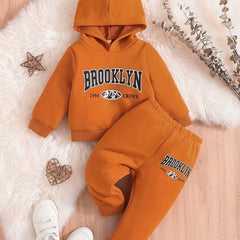 Baby Boy's Letter Graphic Sweatsuit Hoodie & Pants Set for Autumn/Winter