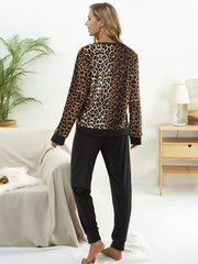 Leopard Print Pajamas Set Long Sleeve Crew Neck Top & Pants