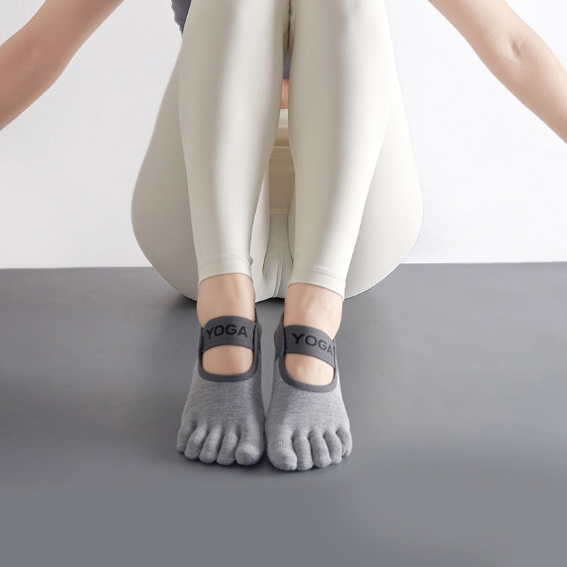 2pcs Women's Non slip Five Finger Yoga Socks Sweat Absorbing