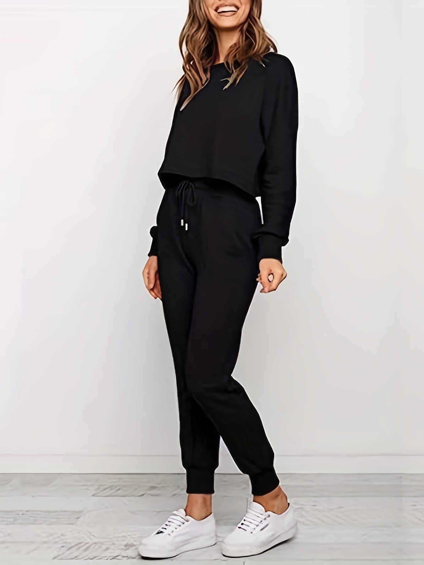 Sporty Two-piece Set Long Sleeve Crop Sweatshirt & Joggers Outfit