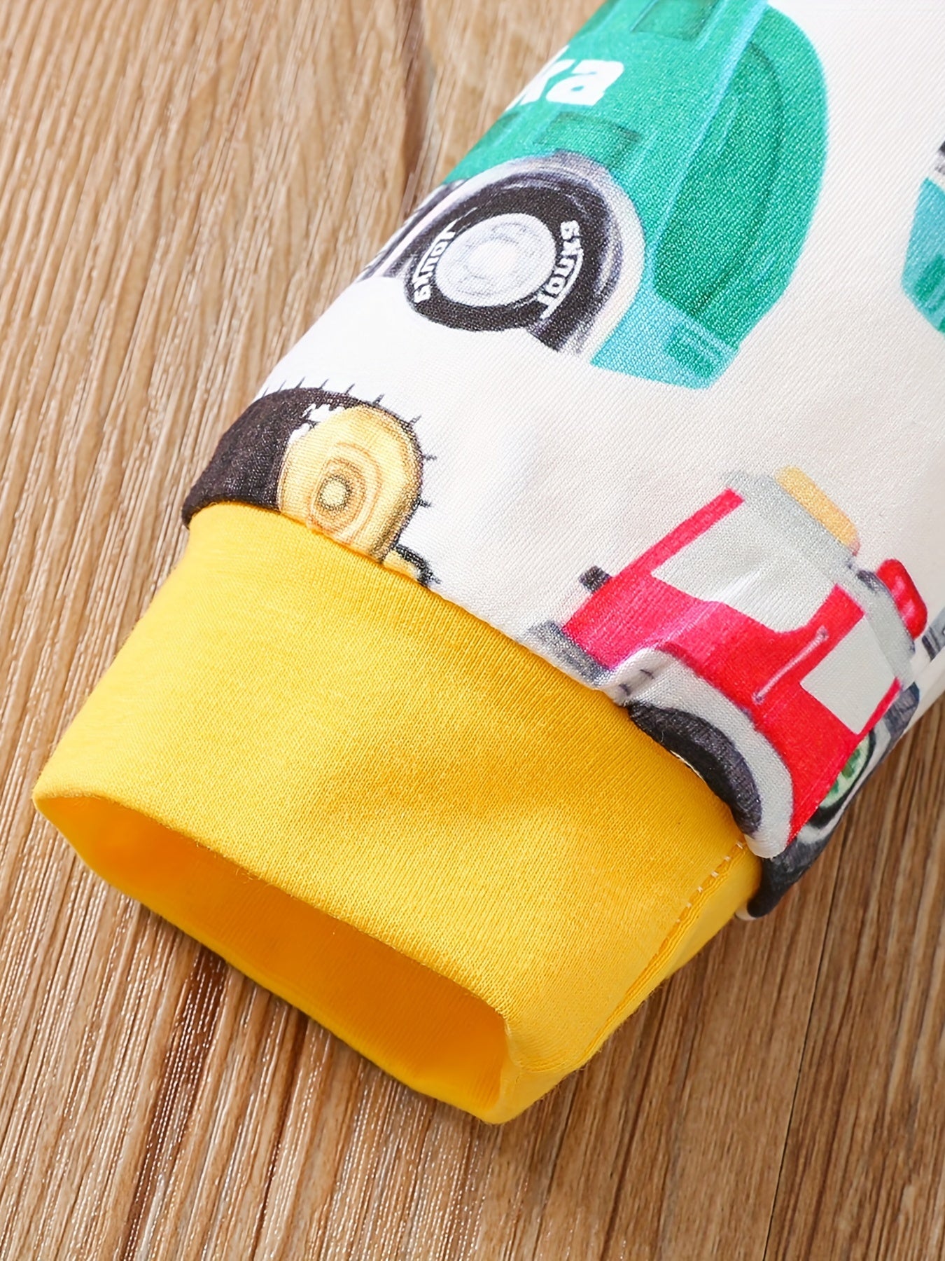 Kid's Car Print Pajama Set Long Sleeve Top & Pants