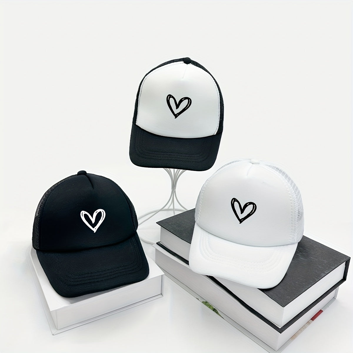 Heart Print Trucker Hat Baseball Cap Unisex Adjustable Couple Dad Hats