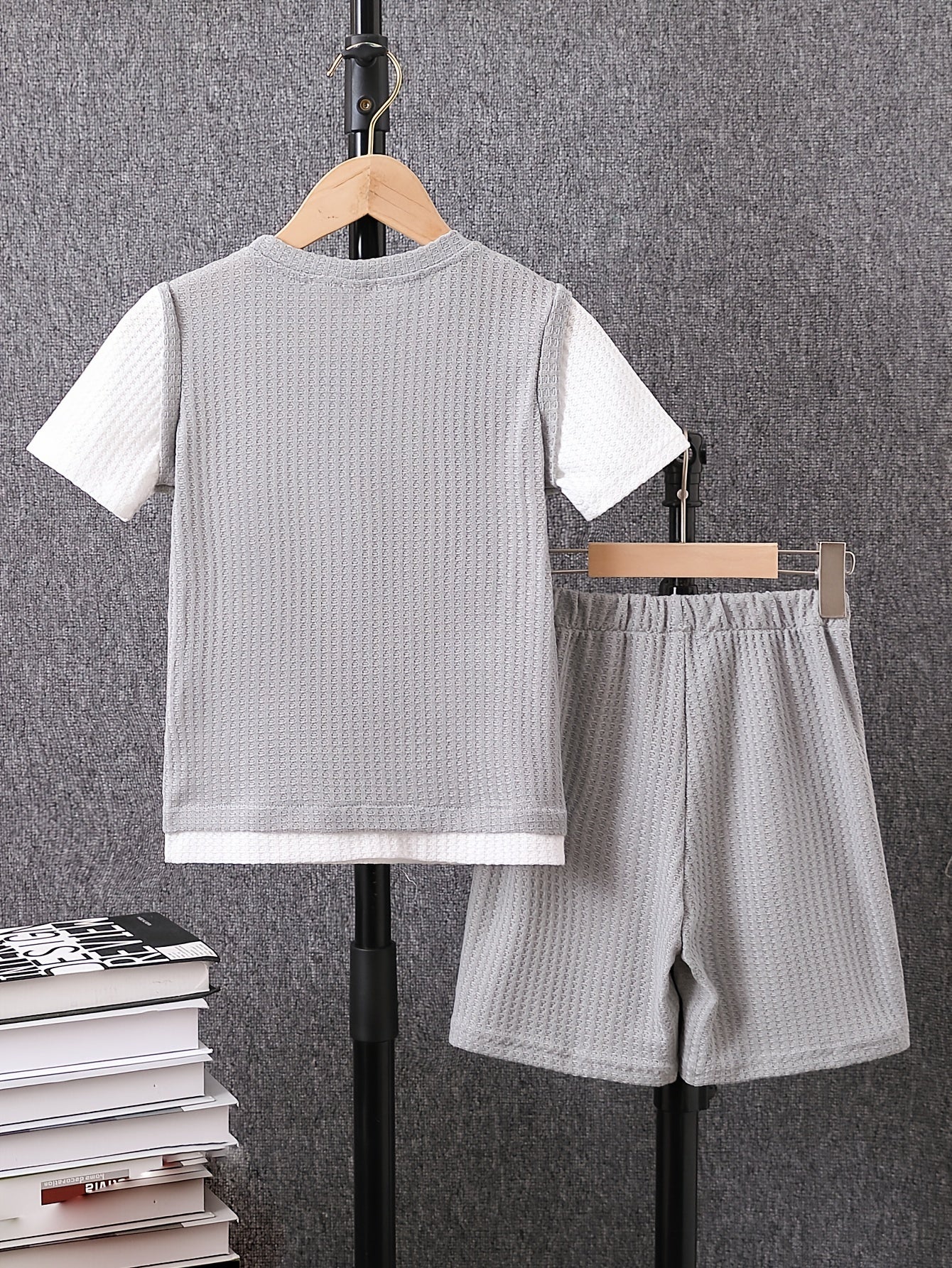 Boy's 2pcs T shirt & Shorts Set Letter Patched Print Short Sleeve Top Waffle Tex