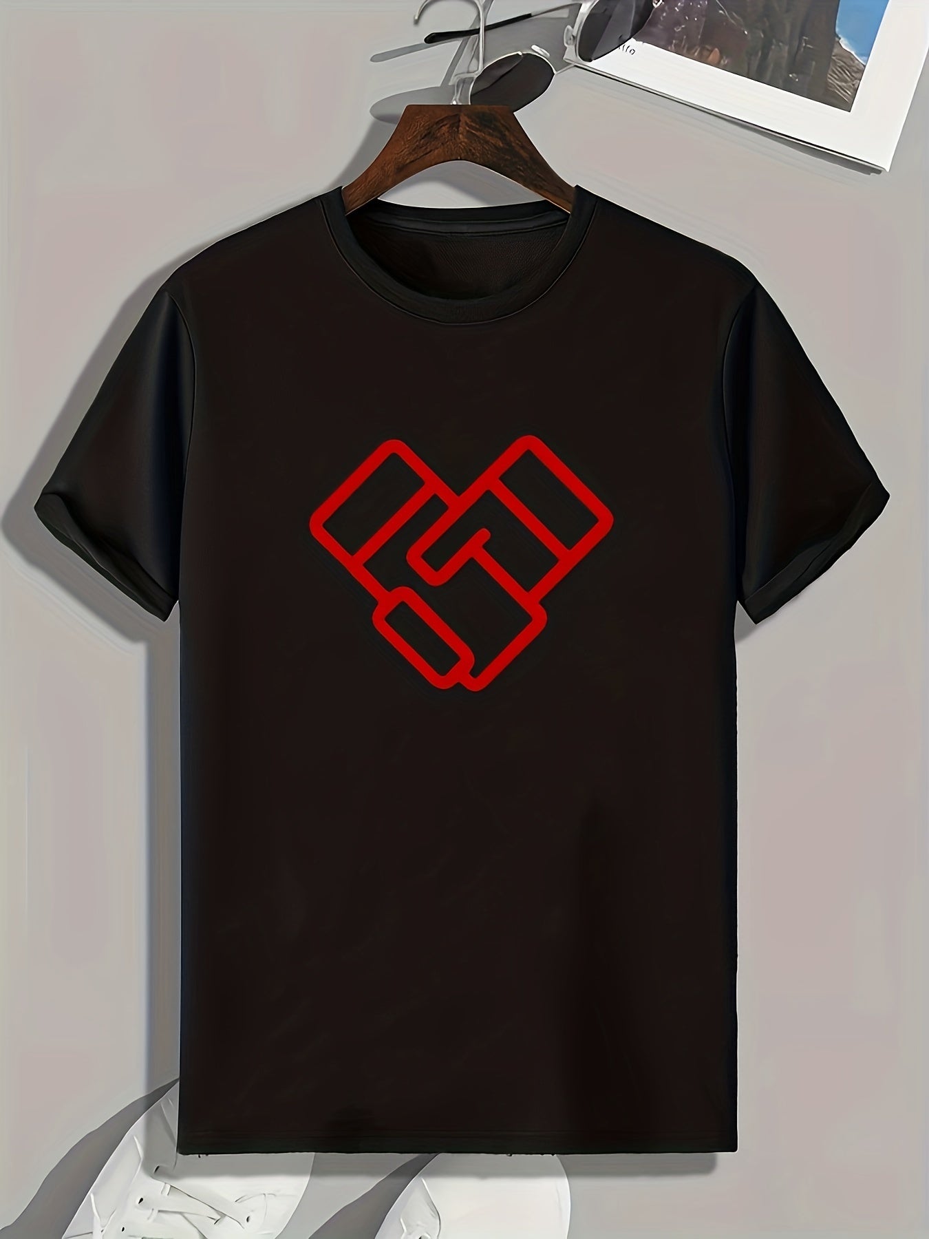 Geometric Heart Print Men's Comfy T Shirt for Outdoor Summer