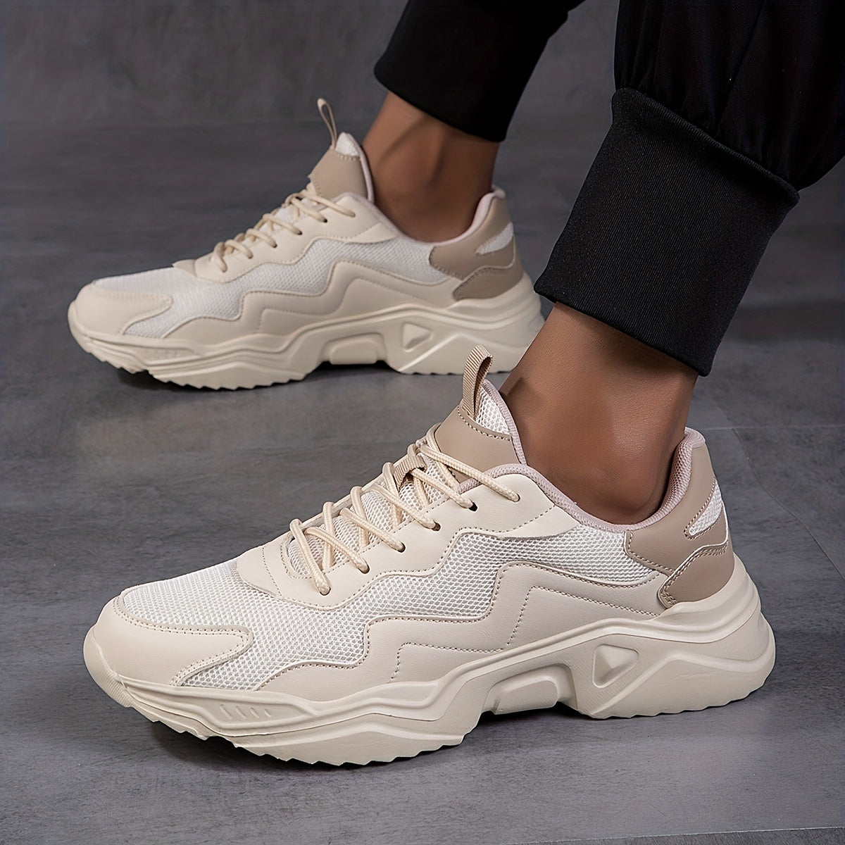 Men's Breathable Mesh Athletic Shoes Lace-up Walking Spring Summer