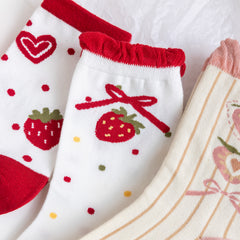 3 Pairs Women's Strawberry Mid Socks Set