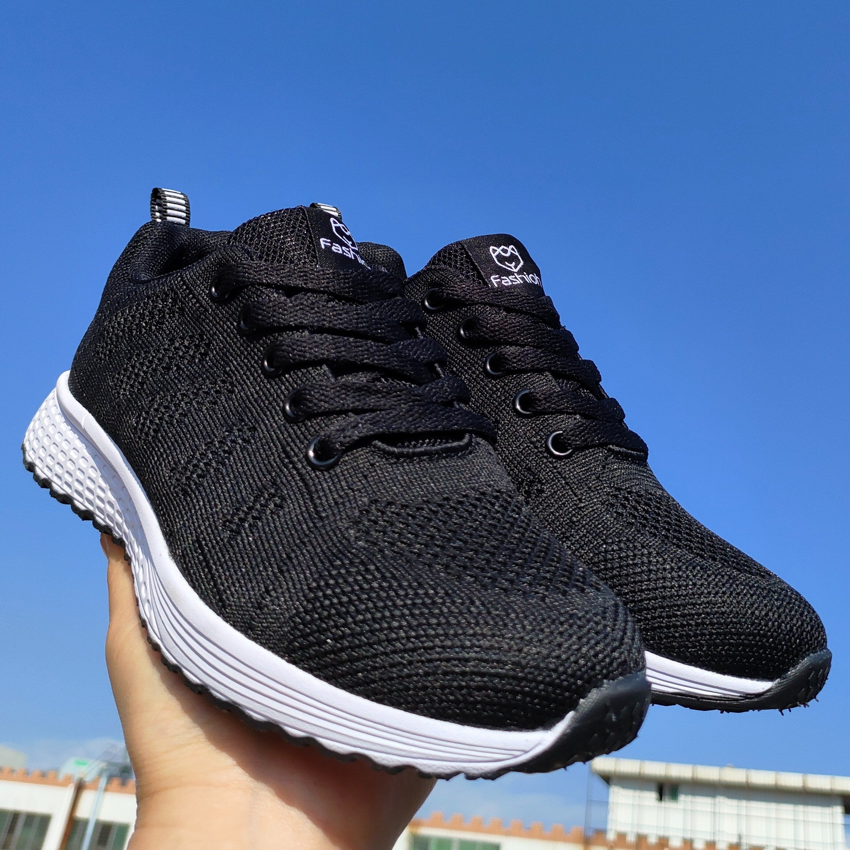 Breathable Women's Running Shoes Lace-up Knit Comfort Sneakers