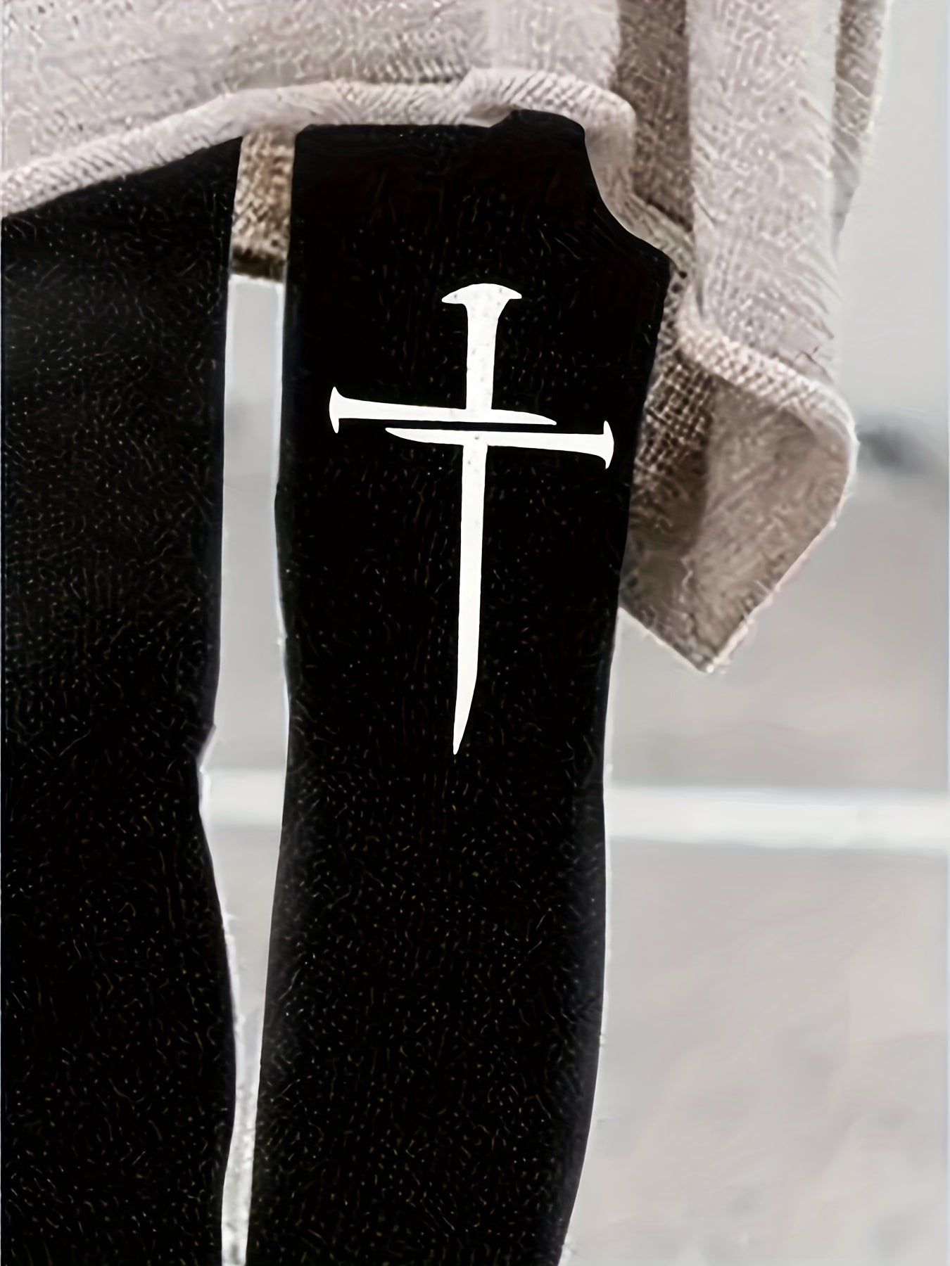 Women's Plus Cross Print High Rise Skinny Leggings