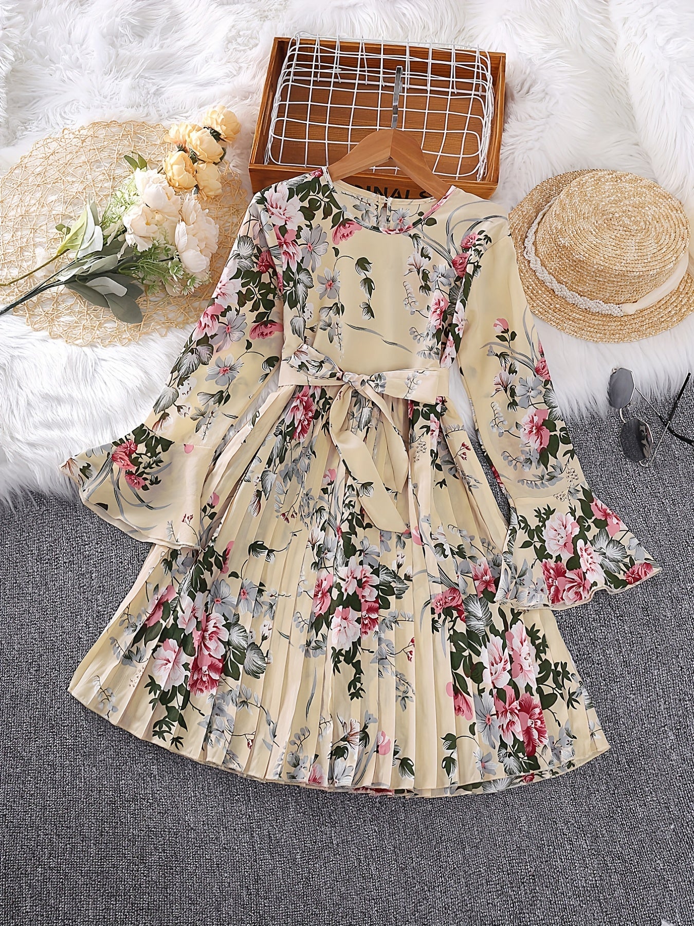 Girl Floral Print Long Sleeved Ruffle Dress with Butterfly Tie