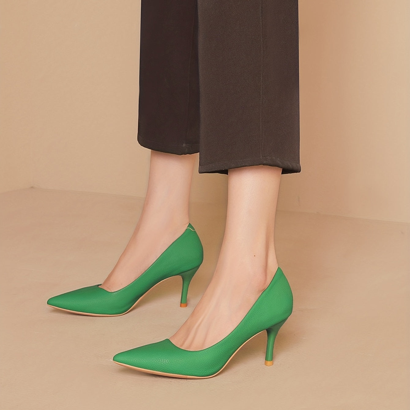 Women's Solid Stiletto Heels Point Toe Outdoor Pumps