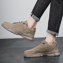 Men's Non Slip Sneaker for Youth - Wear Resistant