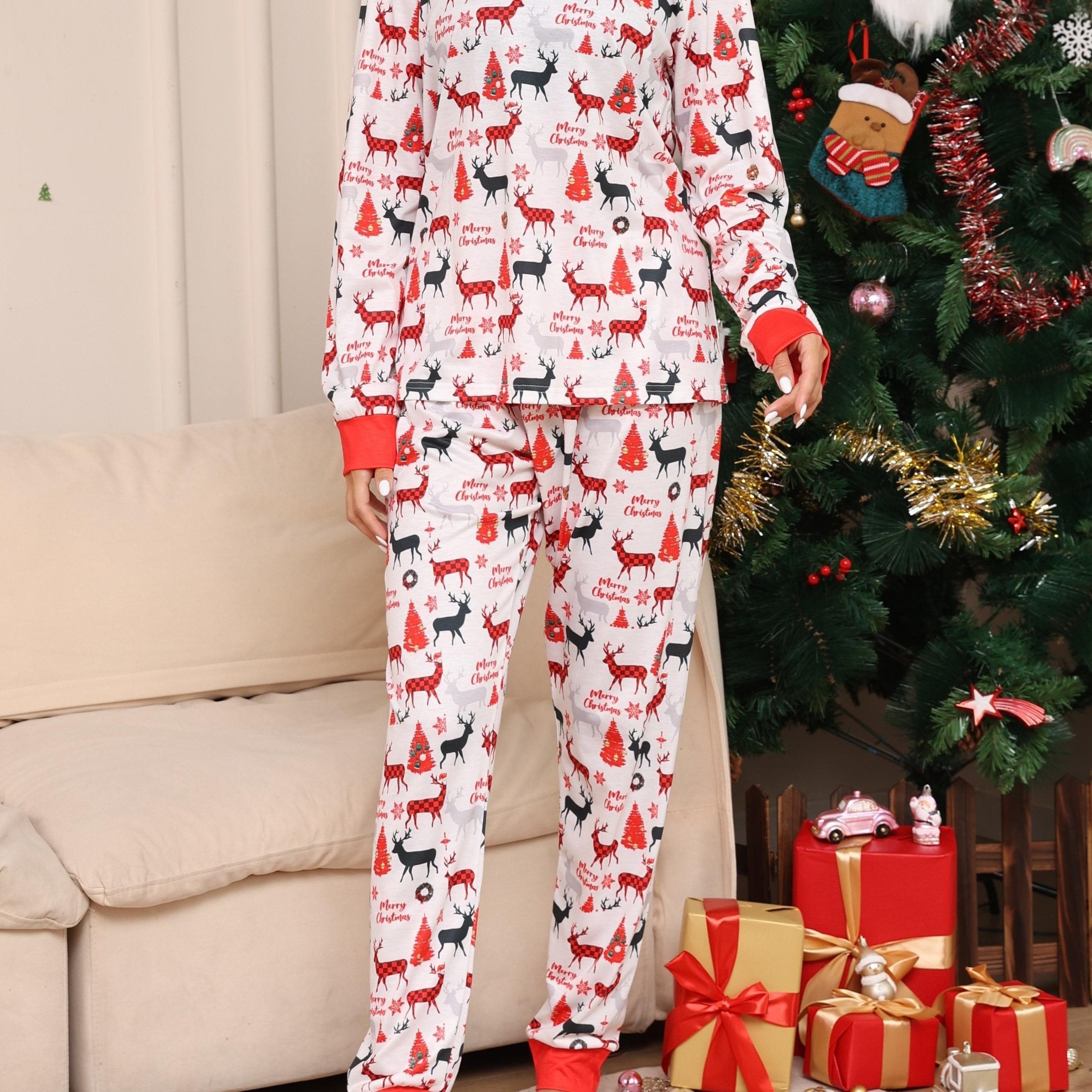 Christmas Pajama Set Women's Plus Elk & Snowflake Print Tee & Joggers