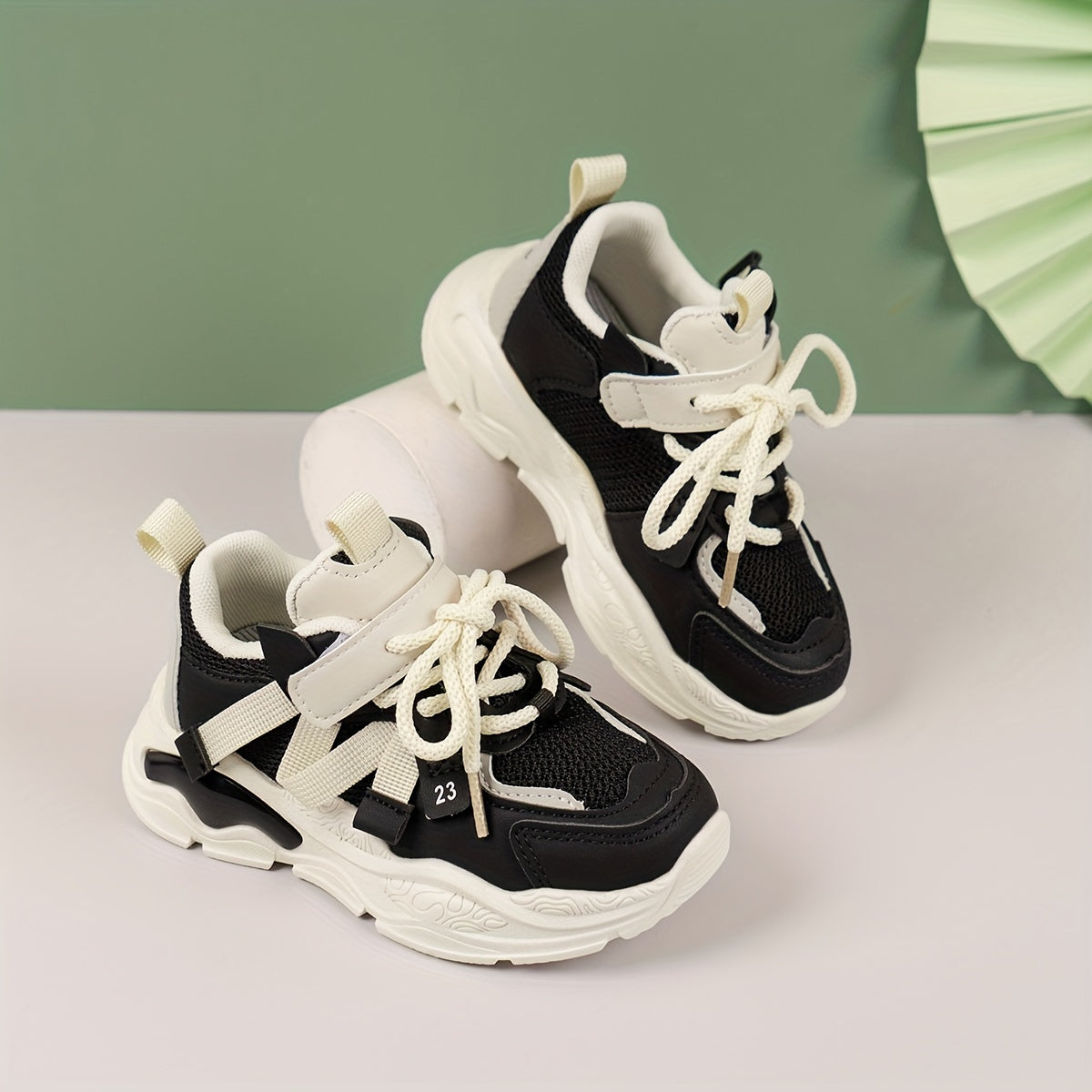 Girls' Mixed Low Top Lace Up Sneakers Lightweight Anti Slip Outdoor Shoes
