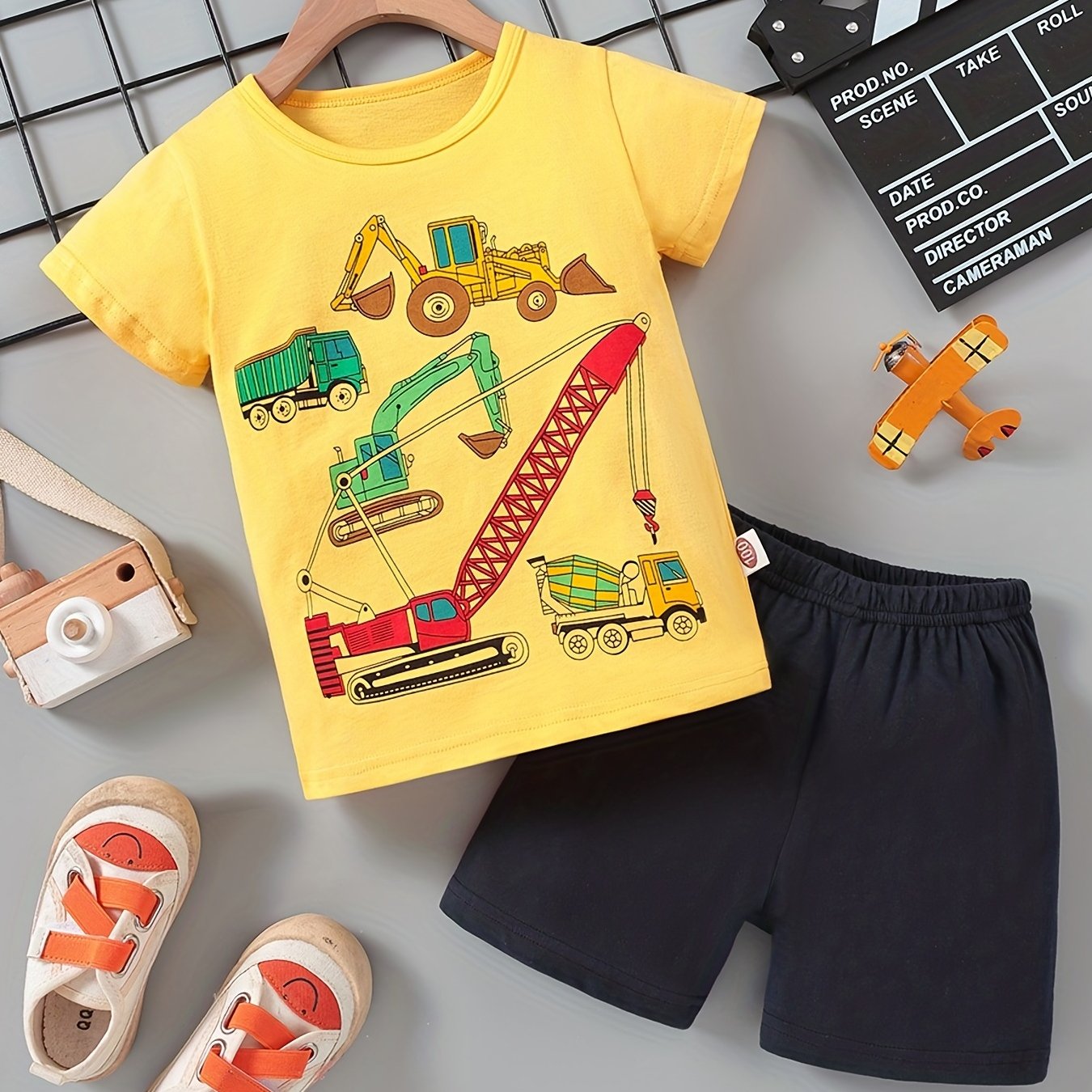 Boys Cartoon Construction Truck Casual Outfit T shirt & Shorts Summer Set