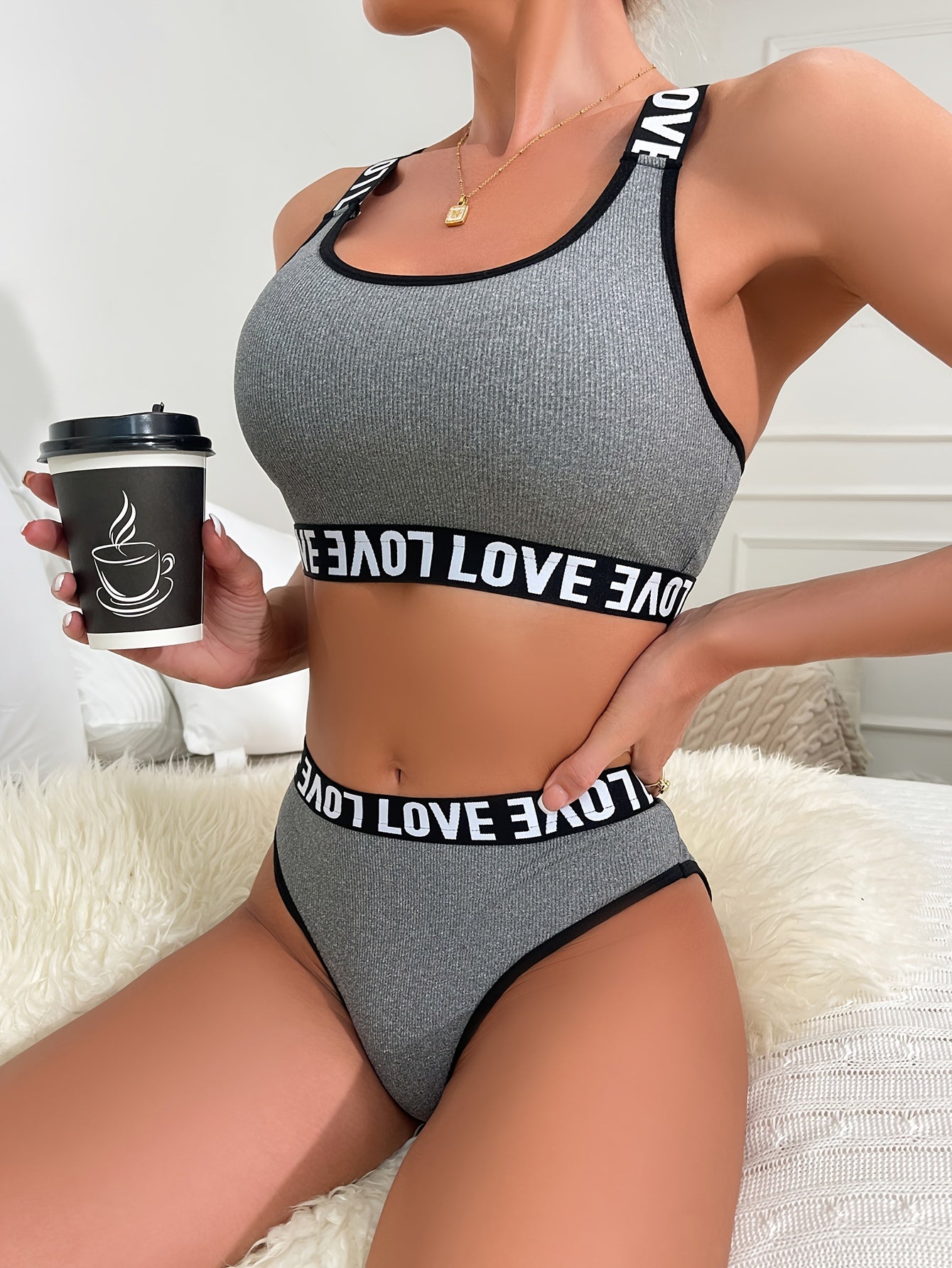Criss Cross Back Sports Bra Set
