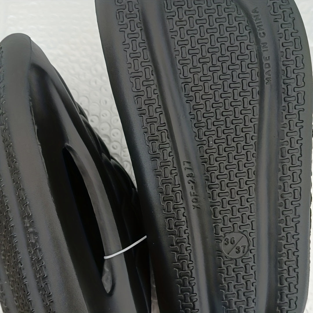 Men's Embossed Pattern Slides Casual Slippers