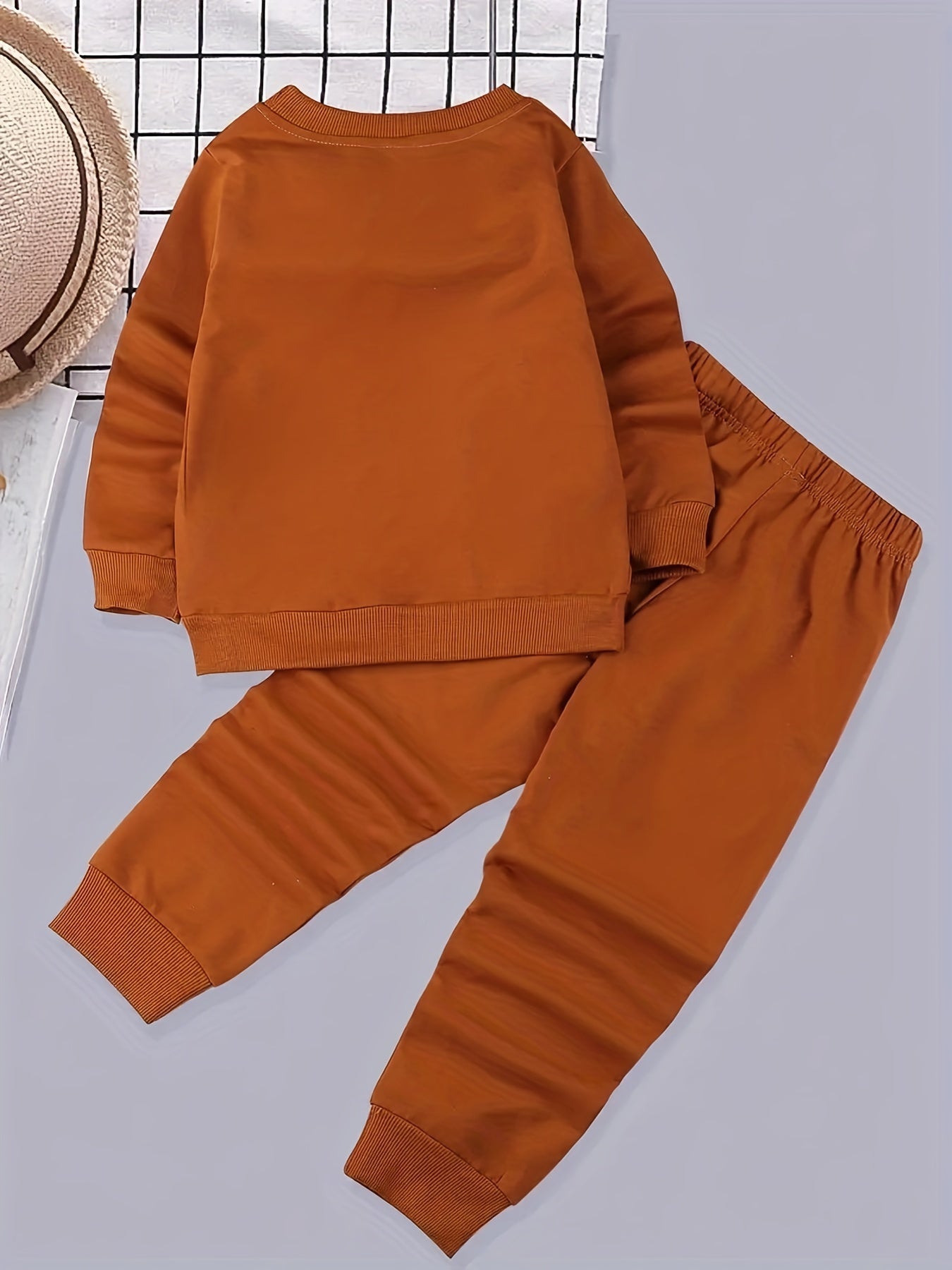 Boy's KING Print 2pcs Sweatshirt & Sweatpants Set Cartoon Crown Pattern