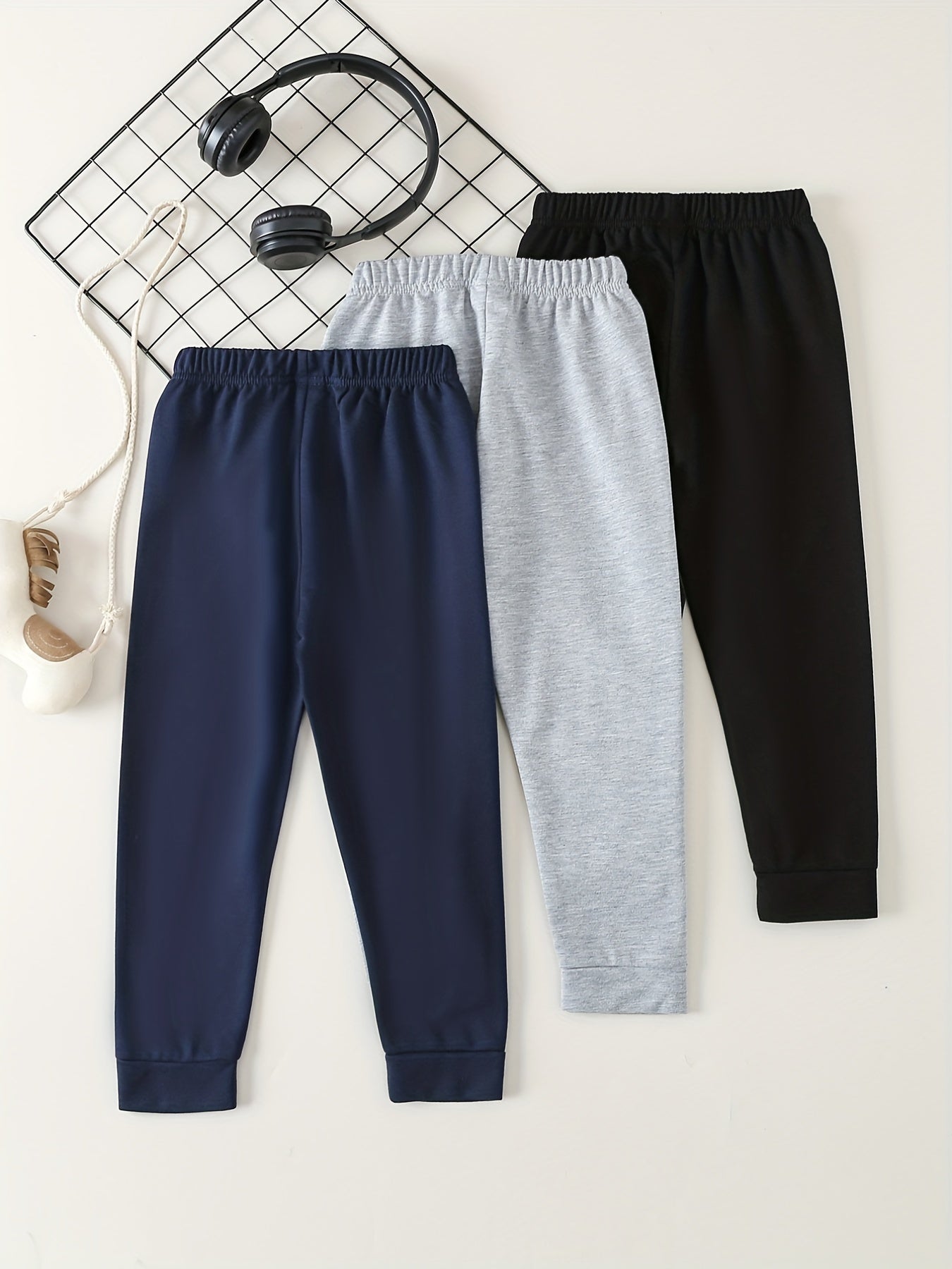 Boys Cartoon Sweatpants Set with Sun Car and Dinosaur Print