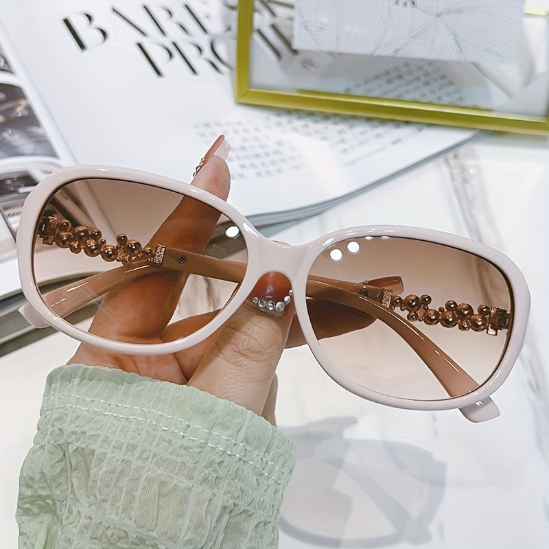Oval Rhinestone Gradient Sunglasses UV400