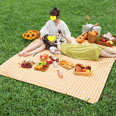 Waterproof Oxford Fabric Moisture Proof Mat for Outdoor Adventures