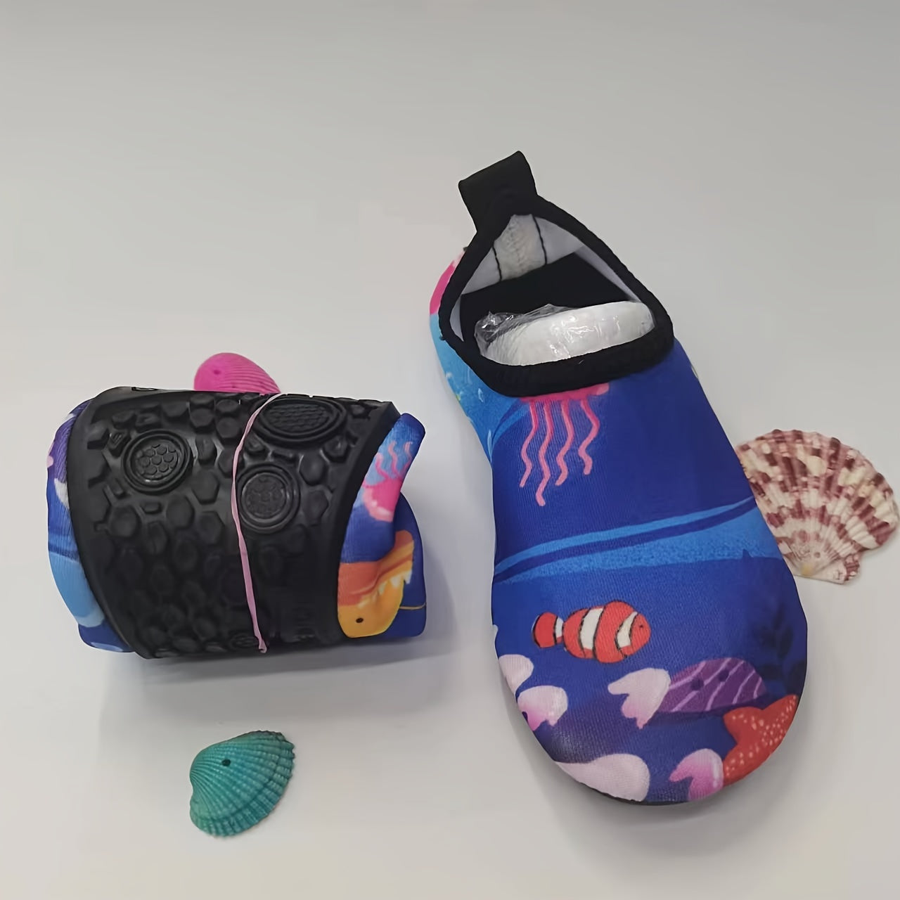 Cartoon Print Unisex Water Park Shoes Quick Drying Soft Soled