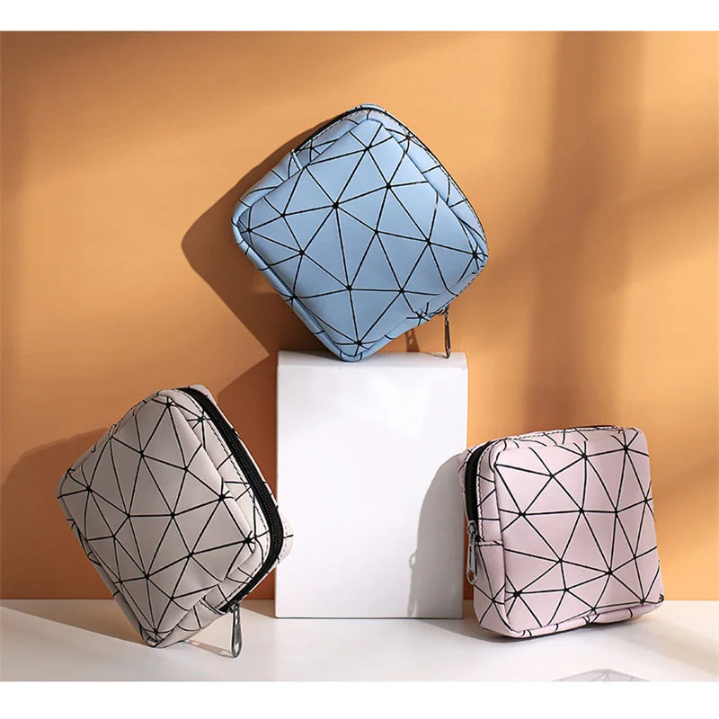 4Color Sanitary Pad Bags Organizer Women Pad Pouch Portable Makeup Bags