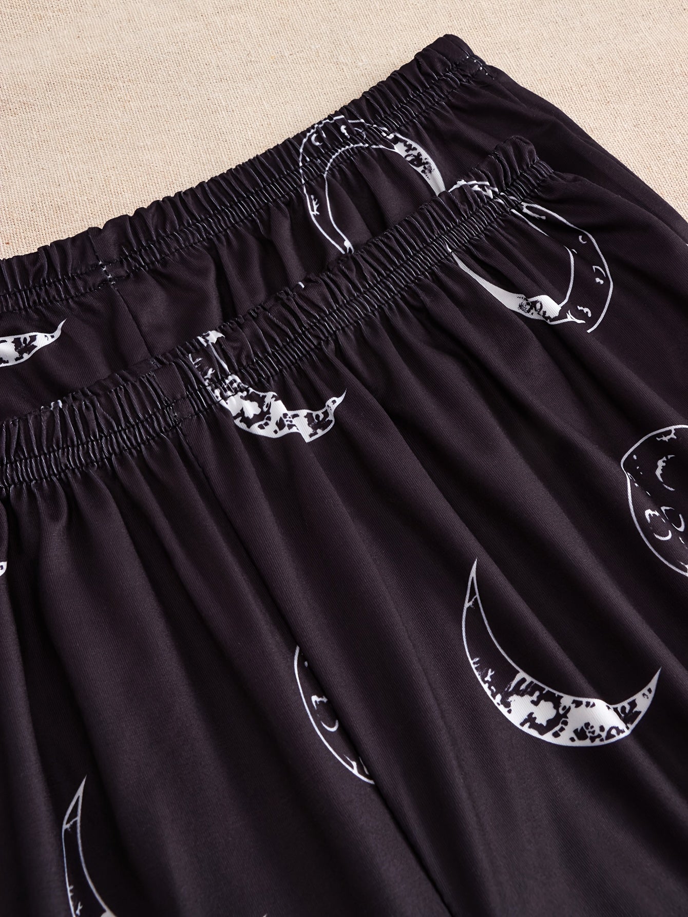 Moon Print Pajamas Set Short Sleeve Top & Shorts & Pants