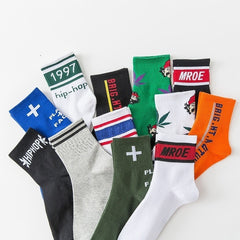 4 Pairs Women's Letter Print Mid Tube Socks